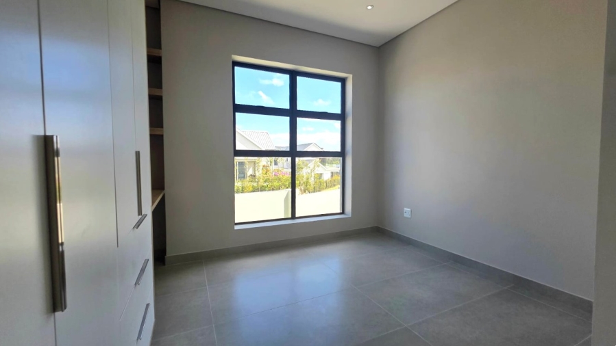 3 Bedroom Property for Sale in Kingswood Golf Estate Western Cape